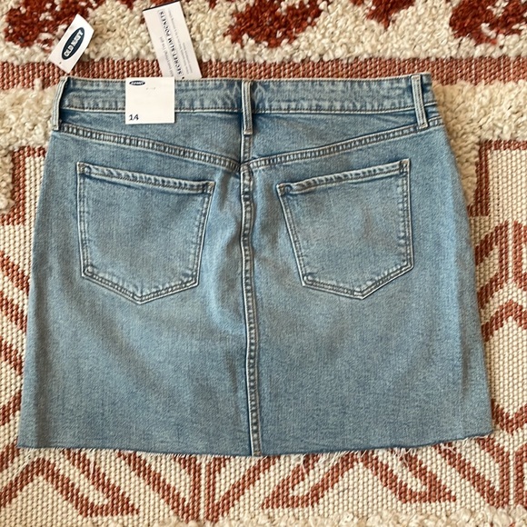 High-Waisted Button-Fly Cut-Off Jean Skirt for Women - Picture 10 of 10